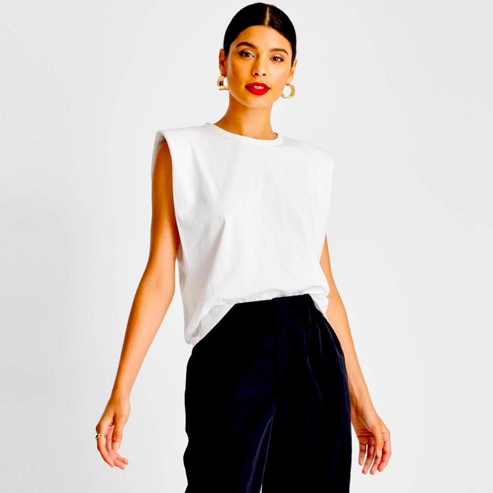 XL NWT Sleeveless Cutout back white tank - future collective